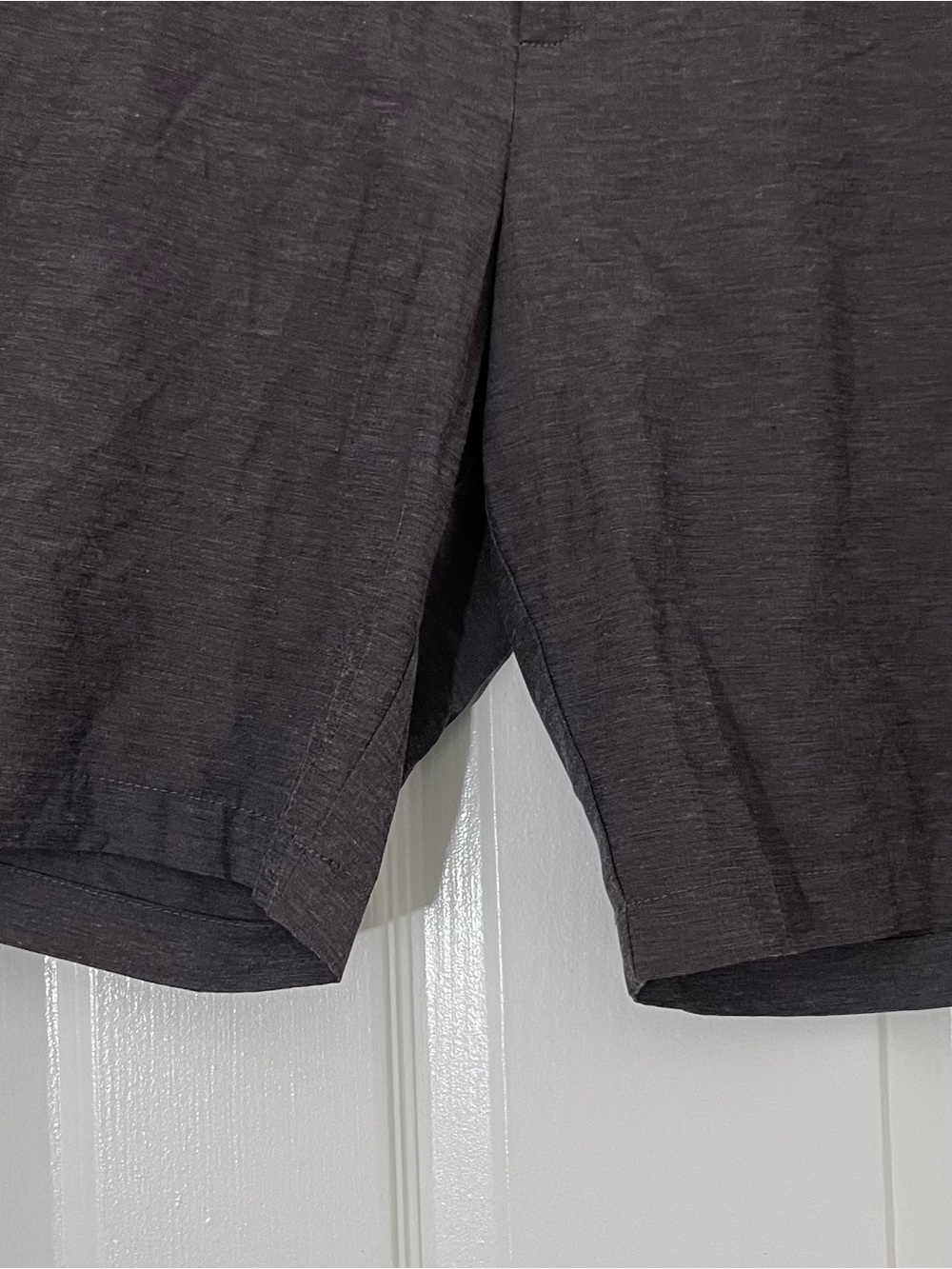 Tommy Bahama Men's Casual Relax Fit Shorts Dark Brown Size 38 - Picture 3 of 13